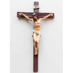 Kříž s korpusem (plast)